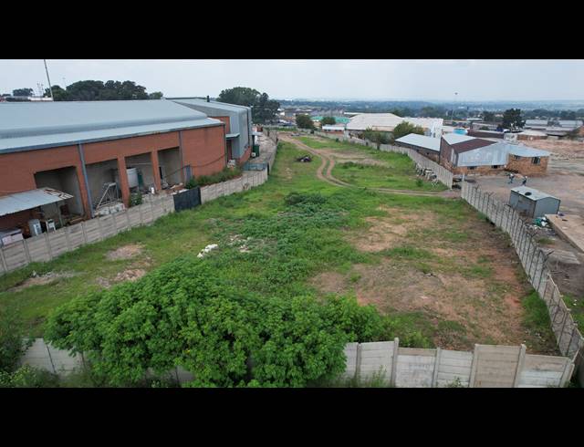 5,200M² FACTORY TO LET IN ALBERTON NORTH